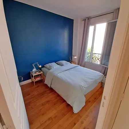 Large 1 Bedroom Hypercentre Apartment *