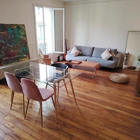 Large 1 Bedroom Hypercentre * Clichy